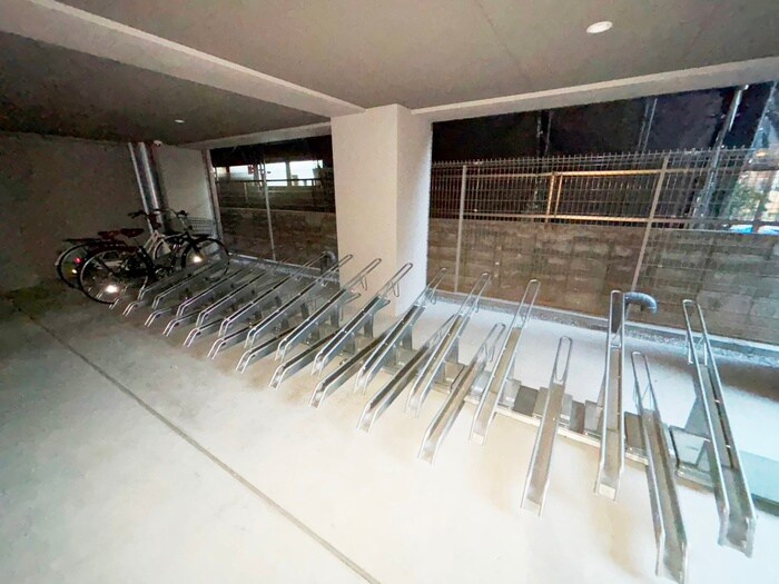 駐輪場 コンフォリア北池袋