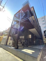 グラニット子安