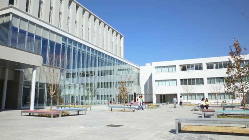 私立実践女子大学(大学/短大/専門学校)まで714m ローズパレットＡ