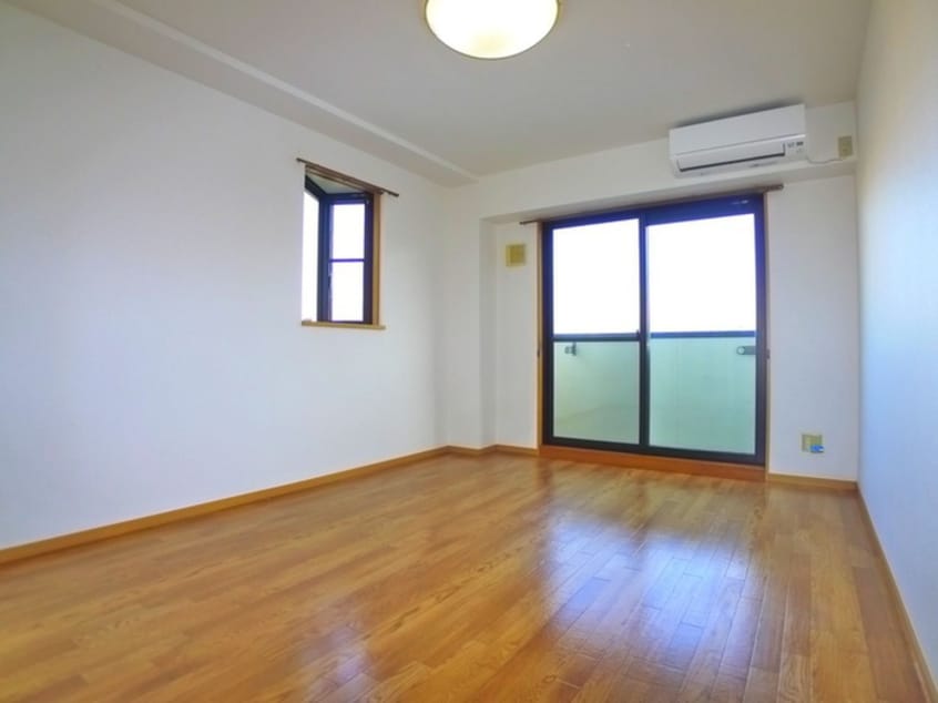 居室 メゾンド西村