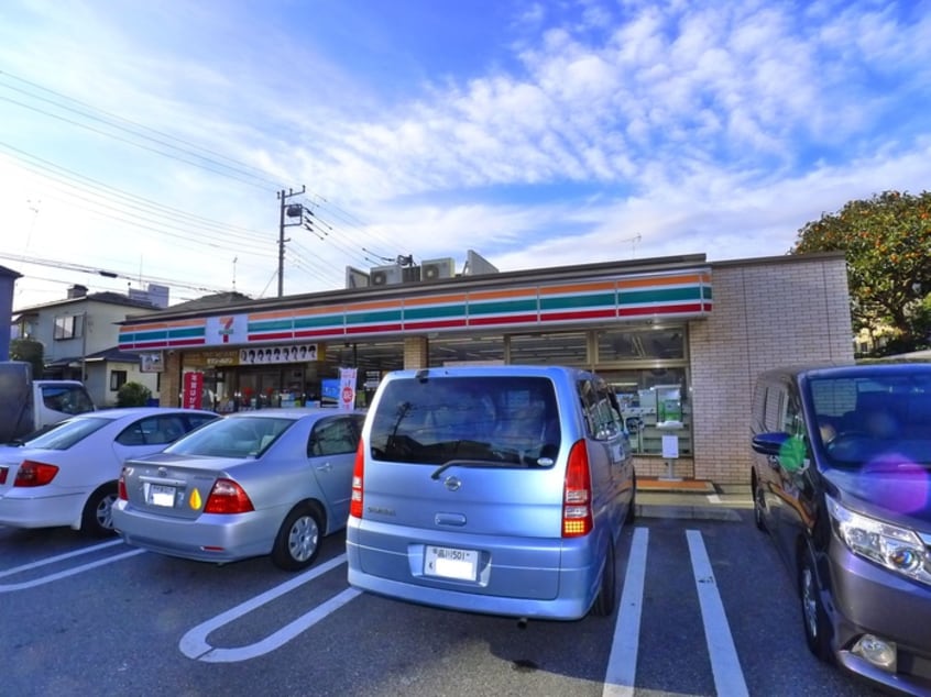 セブンイレブン(コンビニ)まで152m 大久保ハイツ