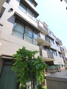 セザ－ル大宮本郷町（３０２）の外観