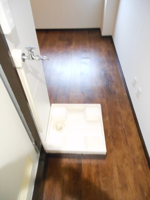 洗濯機置場 ＲＥＮＡＴＵＳ　ＨＯＹＡ