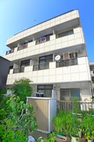 アサヒコーポ中山の外観
