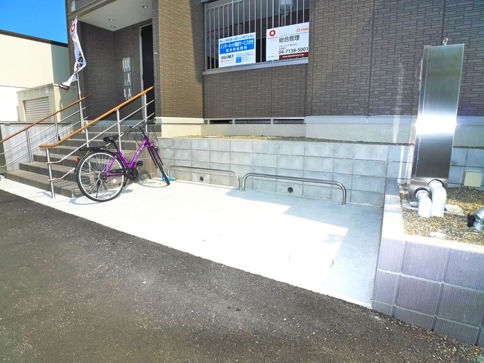 駐輪場 プルマージュ