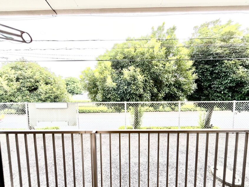室内からの展望 イソマ第２ハイツ