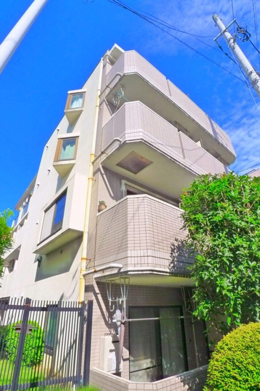 外観写真 シャルマンはすみ