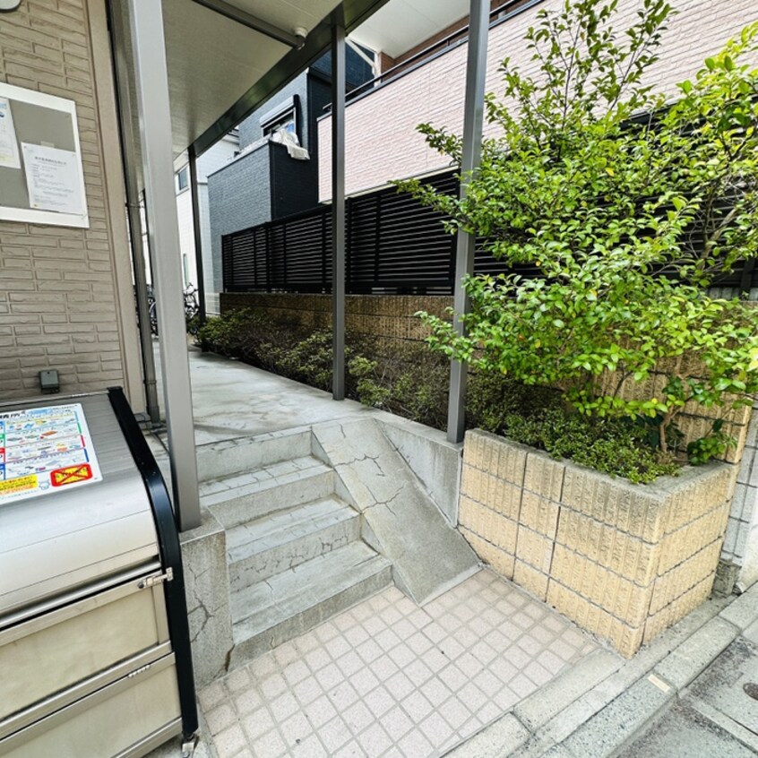 エントランス部分 グレ－ス青戸