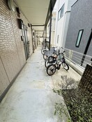 駐輪場 グレ－ス青戸