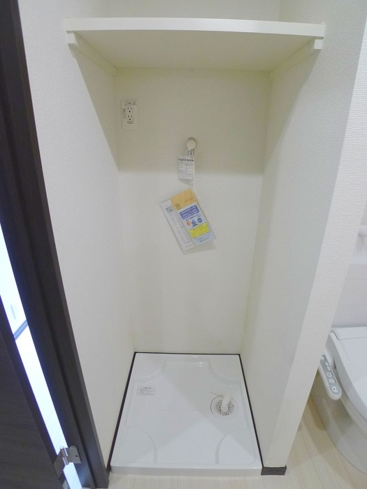 洗濯機置場 エルスタンザ綾瀬ＤＥＵＸ