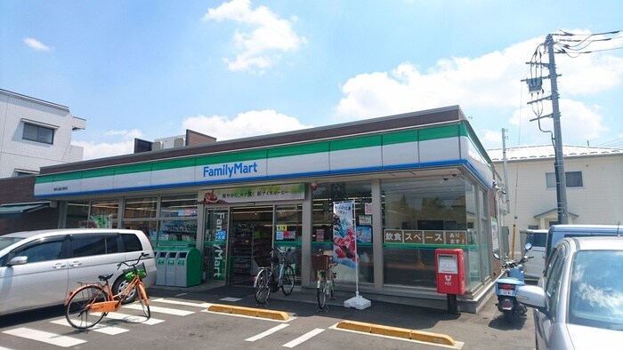 ファミリーマート東村山富士見町店(コンビニ)まで540m ユ－ケ－武蔵大和駅前ビル