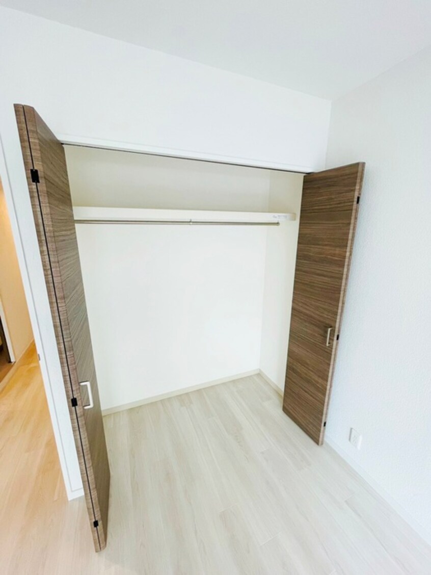 収納 ＲＩＳ国立ヴィレッジ