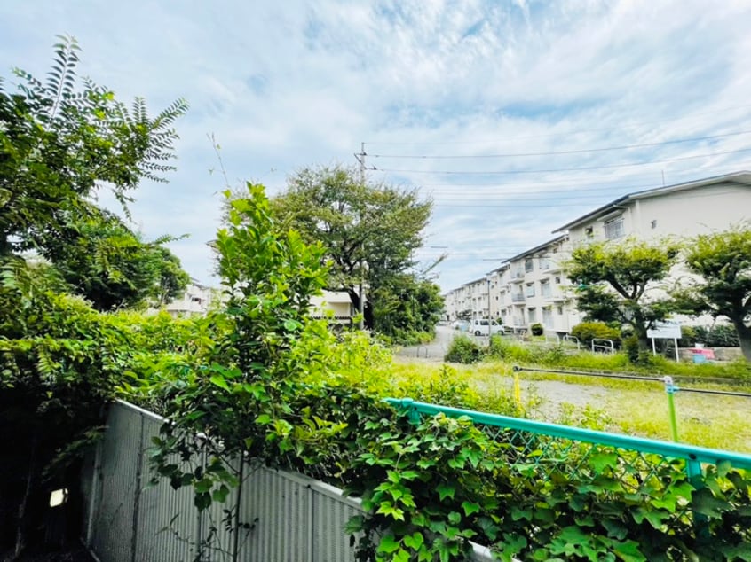 室内からの展望 ＲＩＳ国立ヴィレッジ