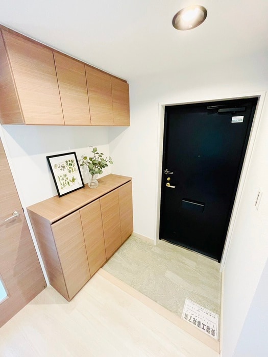 玄関 ＲＩＳ国立ヴィレッジ