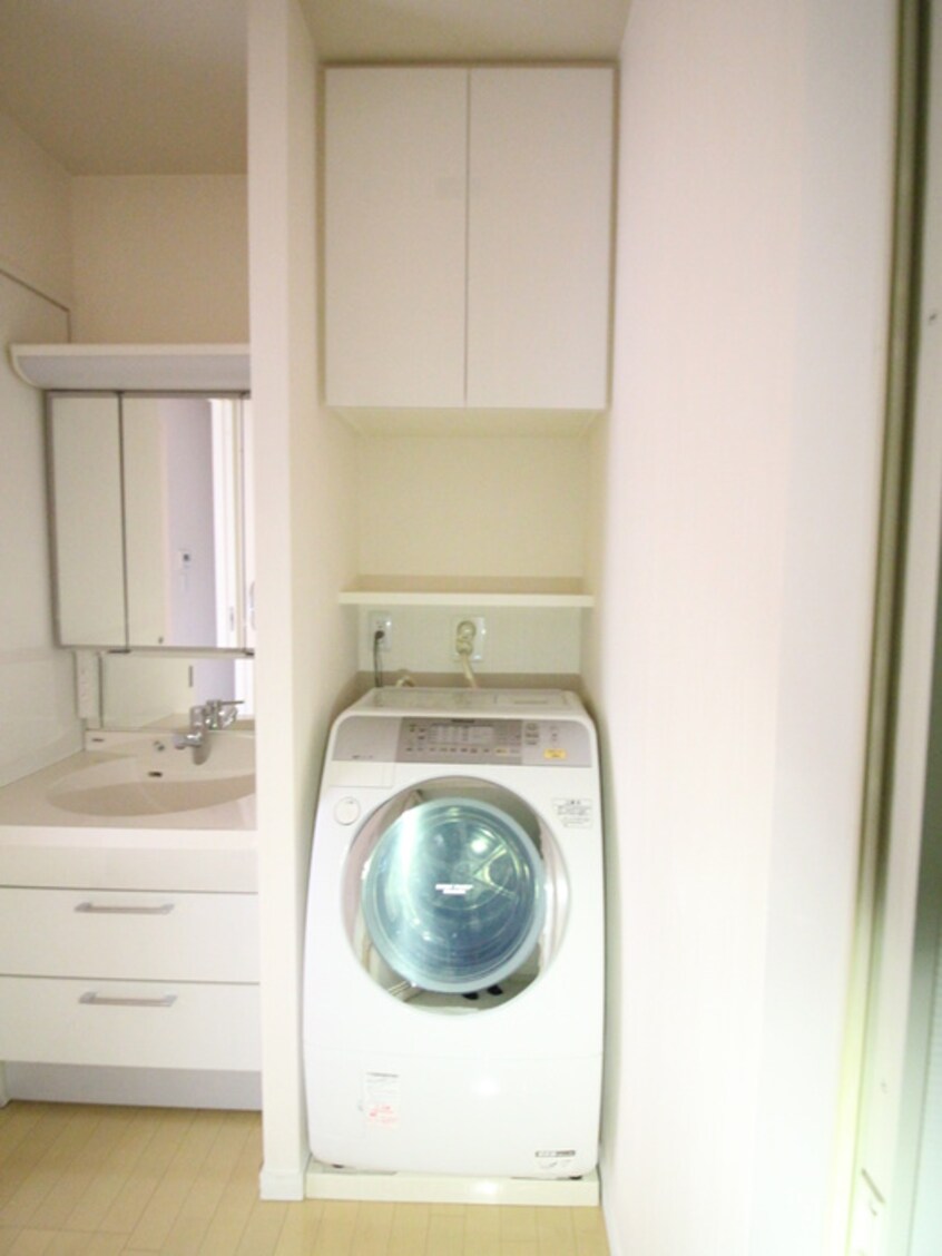 洗濯機置場 ＡＸＩＳ桜木町
