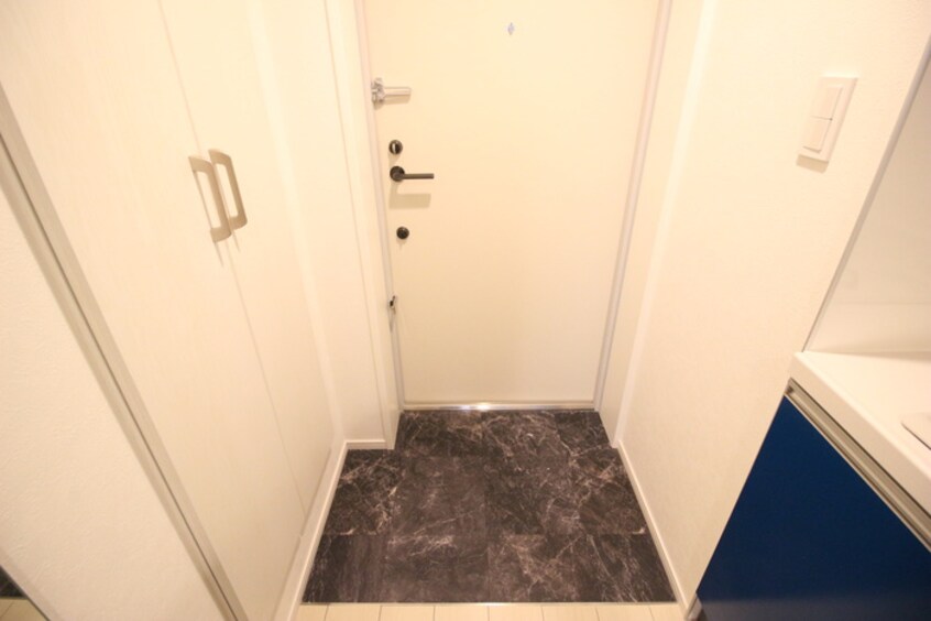 玄関 エルファーロ大塚２