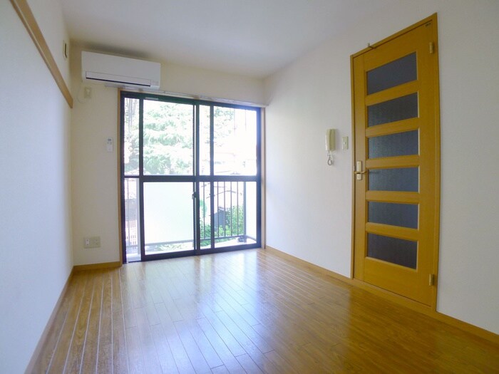 居室 ベルコ－トエザワ