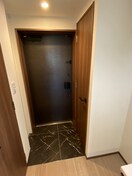 玄関 コンポジット渋谷本町