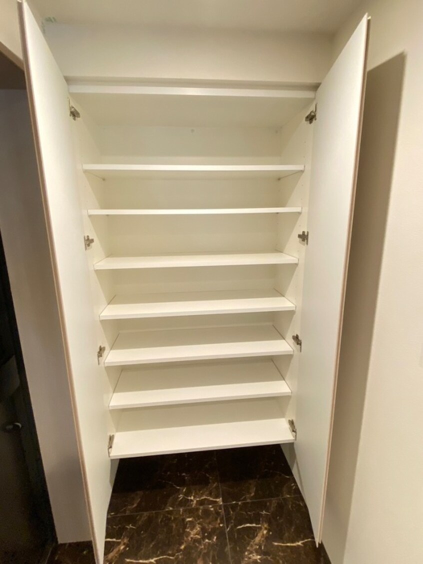 靴箱 コンポジット渋谷本町