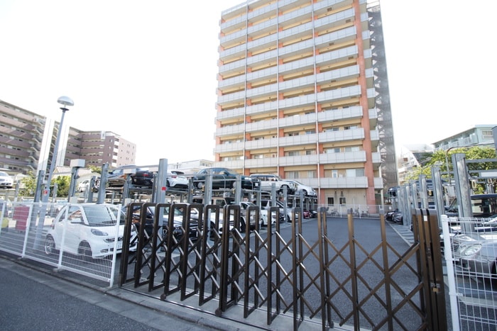 駐車場 グランピラ－高井戸