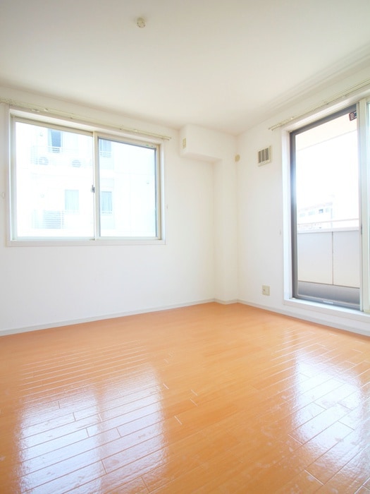 居室 サンホワイトパレス