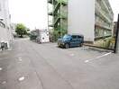 駐車場 サンホワイトパレス