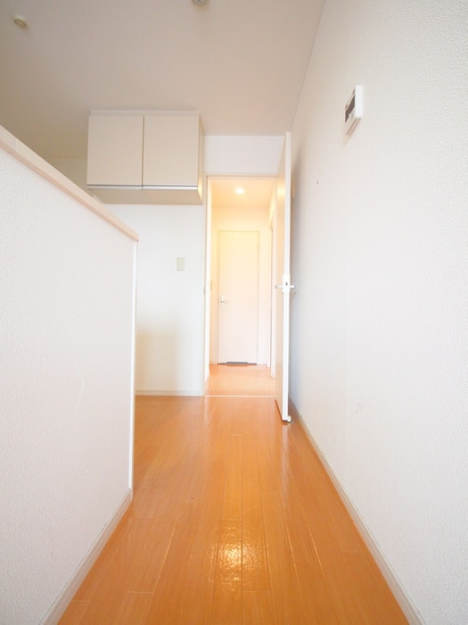 廊下 サンホワイトパレス