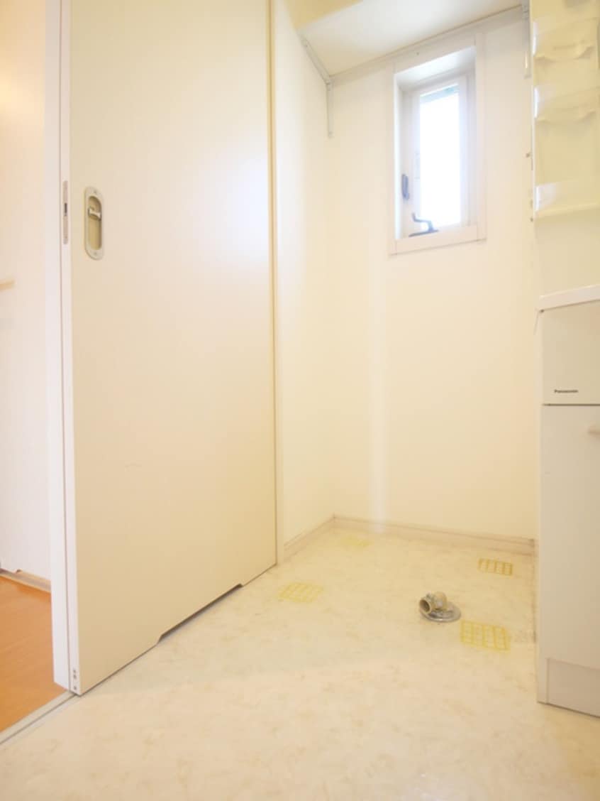 洗濯機置場 サンホワイトパレス