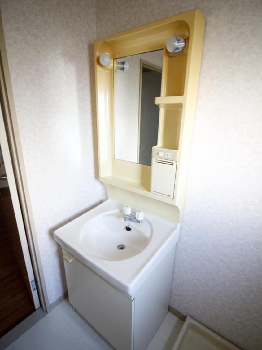 洗面 リリ－オブザバレ－