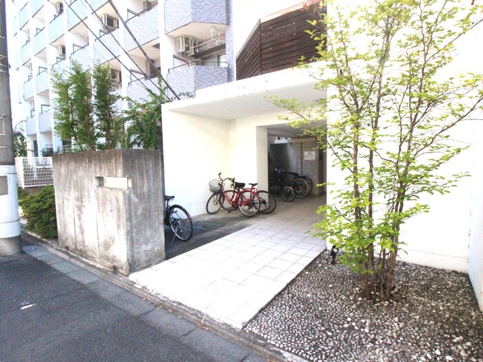 エントランス部分 ｎｅｓｔ