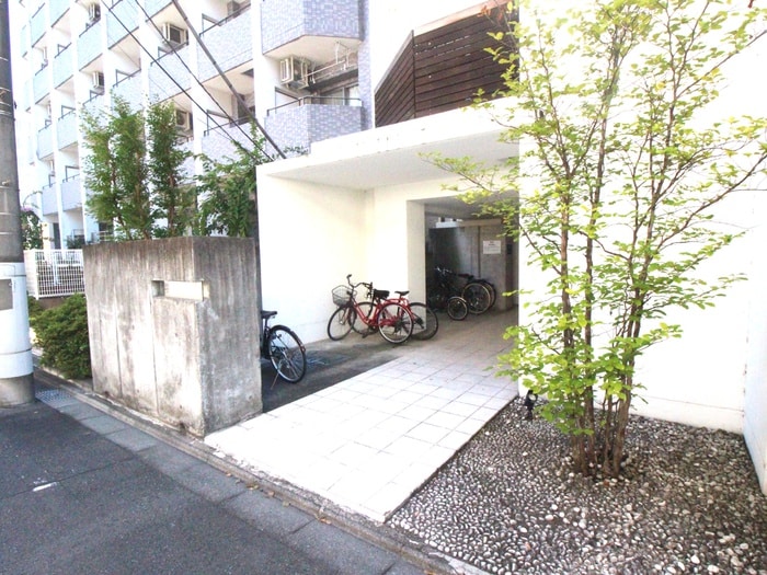 エントランス部分 ｎｅｓｔ
