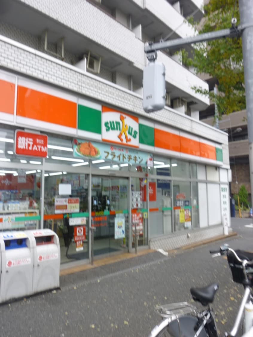 サンクス(コンビニ)まで73m ル－ブル北新宿