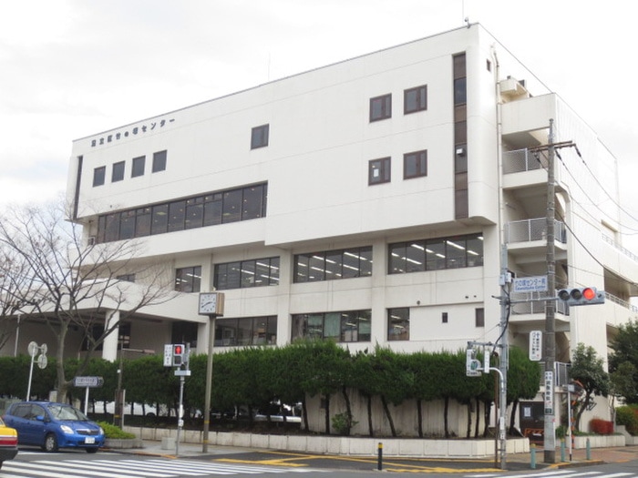 竹の塚区民事務所(役所)まで450m コンフォリア竹ノ塚ウエスト