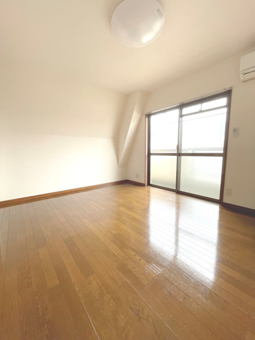 居室 第１０オカダビル