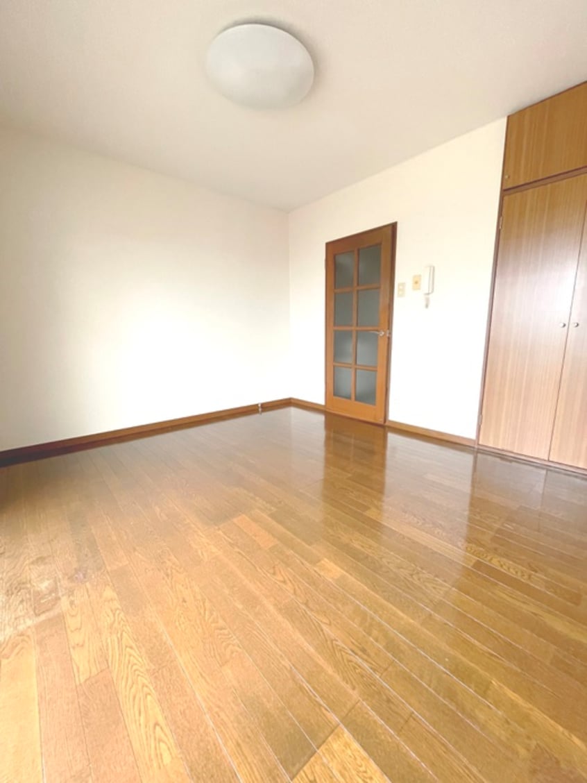 居室 第１０オカダビル