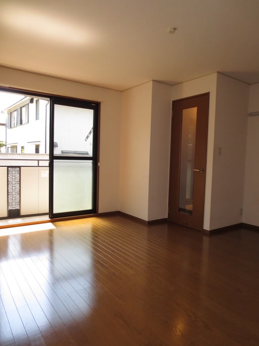 居室 ドエルカルミアＢ