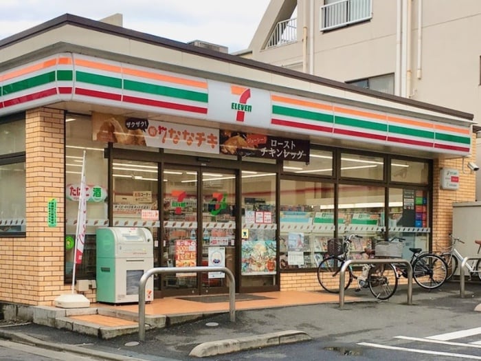 セブンイレブン(コンビニ)まで260m ラトーレ深大寺Ｂ