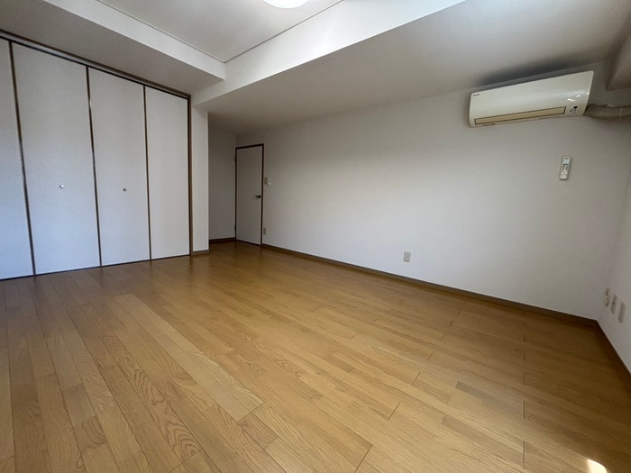 居室 フォレストコ－トヤマグチ