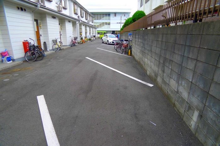 駐車場 コ－ポ林