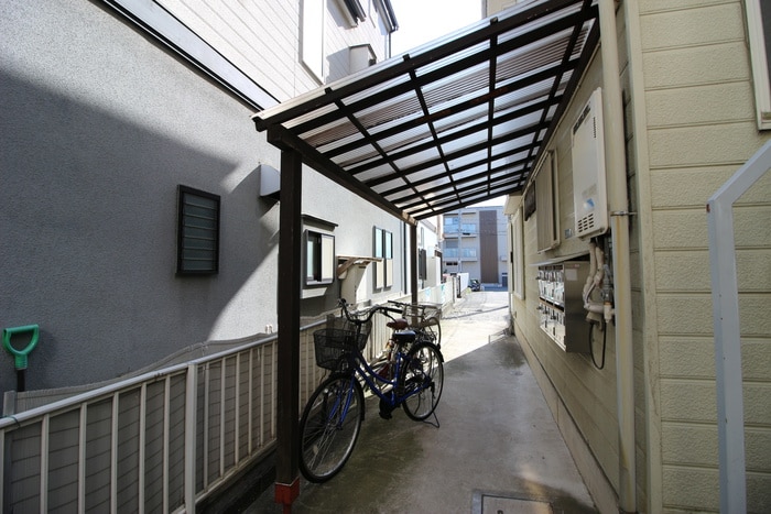 駐輪場 コ－トビレジ