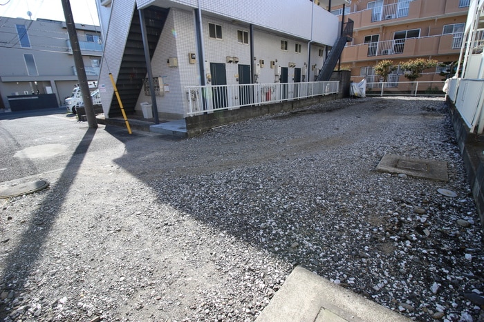 駐車場 コ－トビレジ