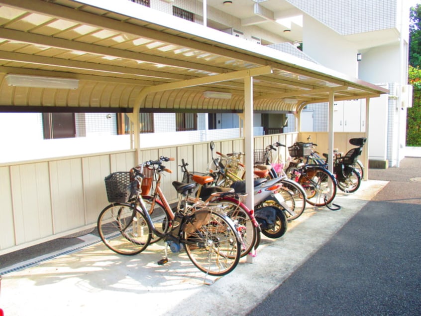 バイク置き場 ベルコリンもえぎ野