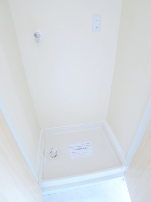 洗濯機置場 ウインベルソロ八柱５