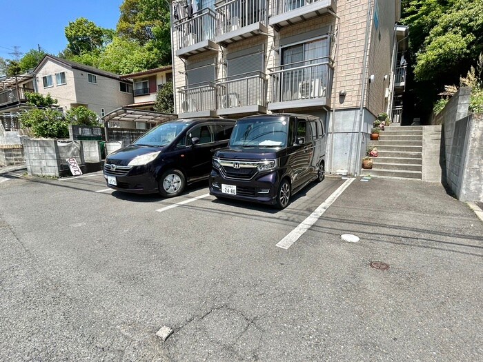 駐車場 ダコタハウス