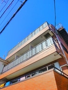 メゾンドアゼリアの外観