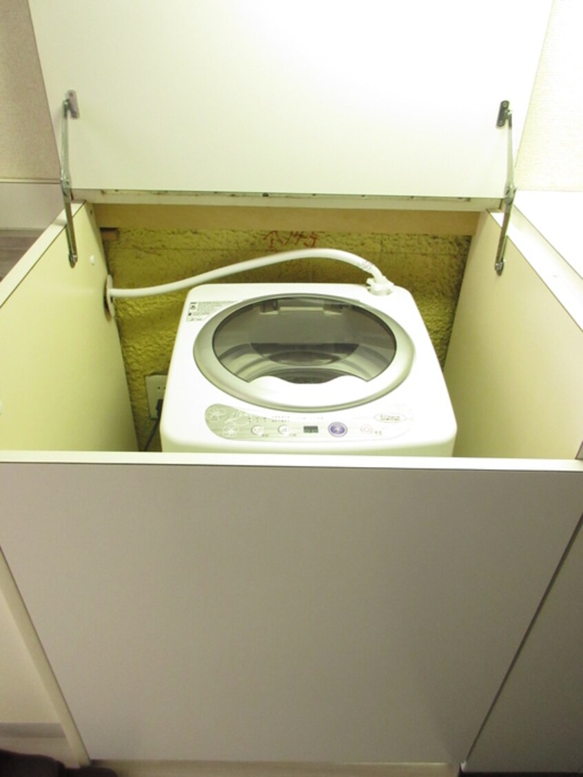洗濯機置場 Ａディナスティ