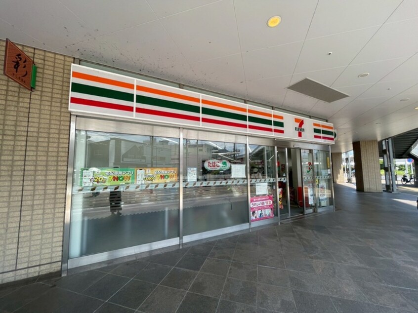 セブンイレブン横浜長津田駅北口店(コンビニ)まで424m Ａディナスティ