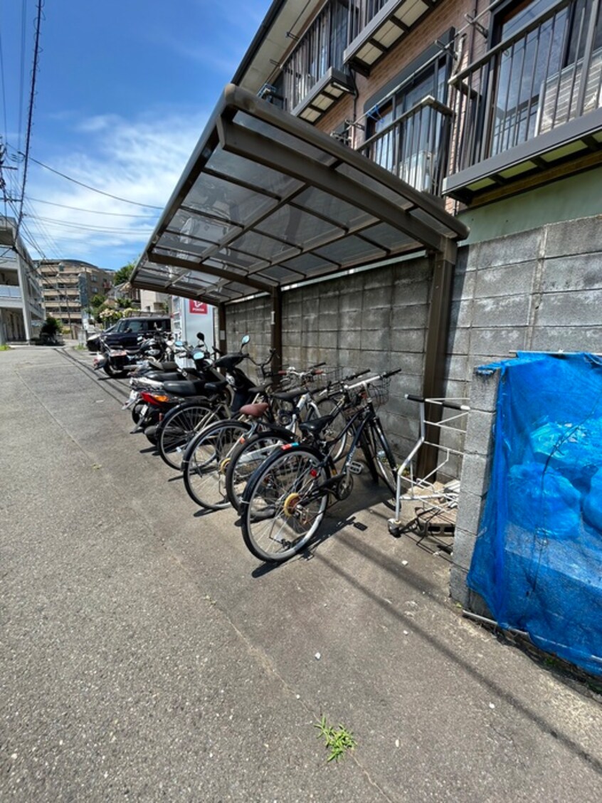 駐輪場 キングコーポ