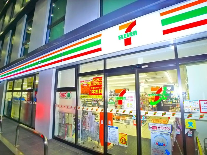セブンイレブン(コンビニ)まで130m ピアシティ北綾瀬Ｃ