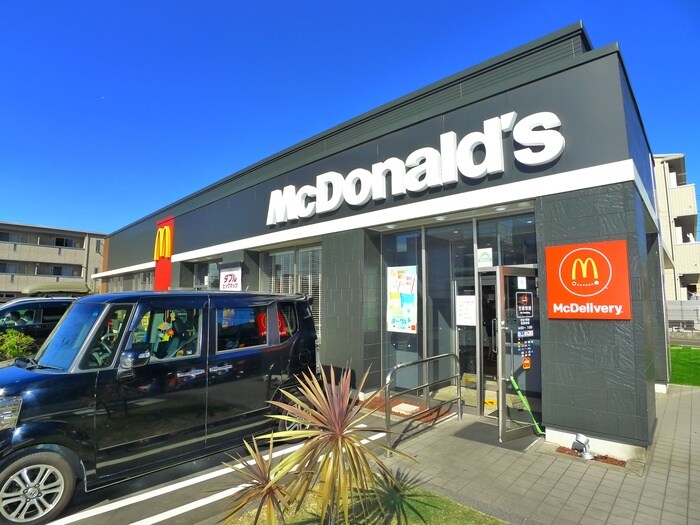 マクドナルド六町(ファストフード)まで1000m アーバハイツ六町2号館